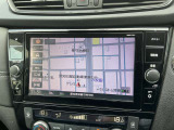 【日産純正の大画面ナビゲーション!】遠くへのお出かけする際の心強い味方です!自車位置の確認はもちろん、Bluetooth接続や機能も充実。大きな画面で各操作もしやすく安心です。