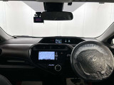 落ち着いたカラーの内装で、ゆったりと運転したい方に。