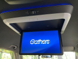 【15.6型フリップダウンモニター】大画面モニターで後席でもエンタメをお楽しみいただけます。家族や友人とお出かけする機会が多い方に大人気です♪