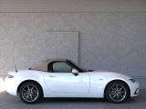 神戸マツダ神戸西インター店は、通常ディーラー+&alpha;の次世代型店舗としてROADSTER EXPERIENCE SPACEの冠を掲げ、「いつでも・誰でも・気軽に会いに行ける」ロードスターUカー専門店。