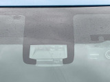 【トヨタセーフティセンス】走行中に前方の車両等を認識し、衝突しそうな時は警報とブレーキで衝突回避と被害軽減をアシスト。より安全にドライブをお楽しみいただけます。