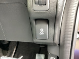 横滑り抑制機能を搭載し、滑りやすい路面での車両安定性を高めます。