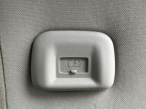 後席にもUSB電源ソケットがございます。