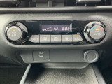 車内の温度管理がワンタッチで簡単に出来るのがオートエアコンです。これでいつでも快適ドライブが出来ますね!