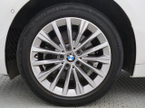BMWならではの卓越した走りを支えるホイールと足回りです!