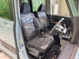 運転席シート廻りは使用感も少なく、良好な状態となっています。丁寧に使われていたことがよくわかりますね。