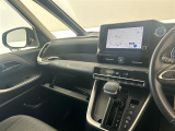 【 オートエアコン 】車内温度を感知して自動で温度調整をしてくれるのでいつでも快適な車内空間を創り上げます!