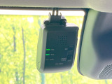 【ドライブレコーダー】ドライブレコーダー装備!走行中はもちろん、あおり運転や事故に遭遇した際、映像で記録し、万一のリスクに備えます。※記録用SDカードはお客様ご自身でご準備いただく必要があります。