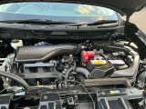 人気車種の心臓部分と言われるエンジンルームは写真の通りになっております!!かっこいいですね!!!!