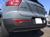 衝突回避・被害軽減ブレーキ機能付CTA!ステアリング・アシスト付BLIS!R-Design専用グロッシーブラックリアスキッドプレート付きリアバンパー!!