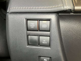 【オートマチックハイビーム】カメラセンサーにより前方車両のランプや街路灯などの明るさを判定、自動的にハイビームとロービームを切替します。