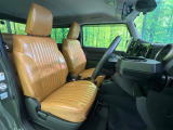 運転席シート廻りは使用感も少なく、良好な状態となっています。丁寧に使われていたことがよくわかりますね。