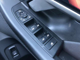 車両の詳細、ご質問につきましては、営業スタッフまでお気軽にご連絡下さいませ。遠方のお客様には実車の詳細動画送信も承ります。お問合せをお待ち致しております。