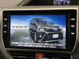【純正10型ナビ】人気の純正ナビを装備しております。ナビの使いやすさはもちろん、オーディオ機能も充実!キャンプや旅行はもちろん、通勤や買い物など普段のドライブも楽しくなるはず♪