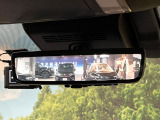 【デジタルインナーミラー】後席の大きな荷物や同乗者で後方が確認しづらい時でも安心!カメラが撮影した車両後方の映像をルームミラー内に表示。クリアな視界で状況の確認が可能です!