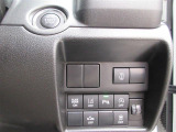 ご契約頂いた車輌はご納車前に当提携整備工場にて法定点検整備を実施しております。法定整備記録簿が発行されます。実施した整備内容を確認出来ますのでご安心下さいませ。