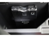 ☆★センターコンソールボックスには道路状況や災害情報などのお知らせ機能がある「ETC2.0」を装備★☆