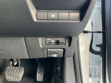 ここにETC付いております。高速道路の料金所もスイスイ♪ ETCカードの申し込みは日産カードがおすすめ!!!「安心」「おトク」「便利」で皆さまのカーライフをサポートする特典満載のカードです。