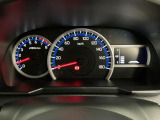 【メーターパネル】シンプルなデザインのメーターパネルは視認性が良く、必要な情報を運転手に分かりやすく伝えてくれます♪