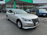 クラウン ハイブリッド 2.5 ロイヤル Four 4WD 