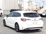 明るく広々、落ち着いた店内では、中古車のご検討・ご購入のほか、携帯電話(au)の購入等、様々なご相談に幅広く応えていきます♪