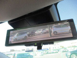 スマートルーミラー装備車両後方のカメラ映像をミラ-面に映し出すので、車内の状況や、天候などに影響されにくく、よりクリアな後方視界が得られます。