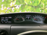 視認性の高いメーター類は、運転に必要な情報を一目で確認できます。デザイン性と機能性を両立し、安全運転をサポートします。