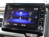 ナビゲーションはギャザズ8インチメモリーナビ(VXU-227NBi)を装着しております。AM、FM、CD、DVD再生、Bluetooth、音楽録音再生、フルセグTVがご使用いただけます。