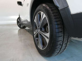 リヤタイヤの溝も十分に残っております。タイヤサイズは205/55R17となっております。