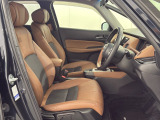 ★フロントシート★ 自然な姿勢のままでいられるシートが、運転しやすさと疲れにくさを感じさせてくれるはずです♪