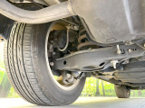 お車を安心してお乗りいただく為には、足回りの定期点検が欠かせません。サービスサポート(有償保証)では無料点検もご提供しており、安心のカーライフをお過ごしいただけるサポート体制が整っています。