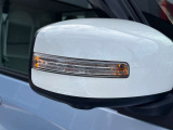 ウィンカードアミラー☆ライトの点滅で対向車、歩行者などに曲がることを知らせることができるので安心・安全につながりますね♪