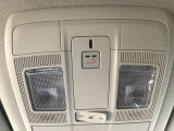 マツダエマージェンシーコール。エアバック作動時や追突時、もしくはこのSOSボタンを押した際にオペレーターに繋がります。※別途契約が必要です。