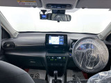 落ち着いたカラーの内装で、ゆったりと運転したい方に。