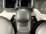 5速マニュアル車