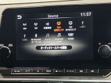 HDMI端子に専用ケーブルを差し込むとナビで動画を楽しめます★