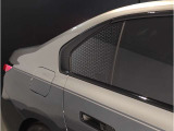 【デザインとの融合】BMWデザイナーが創り出したボディデザインを損なう事のない様に配置とデザインに拘っています。ドアノブについてもBMWの拘りに妥協はありません。