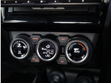『1台』のお車に対して、こだわって仕入れを行っております。オプション装備装着車となります!