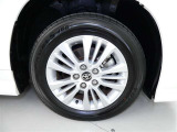 【アルミホイール】純正アルミホイール装着車です。