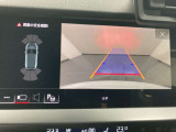 バックカメラと前後のバンパーセンサーで駐車時も安心です