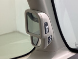 普段運転席から見えない左タイヤの前あたりが見ることができます!駐車が苦手な方も得意な方にとっても安心です☆