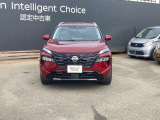 フロントガラスの上部には衝突軽減ブレーキの装置も付いており、より安全に運転を楽しんでいただくことができます。