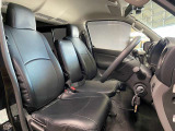 運転席も広々としており運転しやすい環境を実現しています☆室内クリーニングも実施済みです。