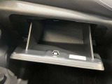 「収納スペース」使いやすい収納を、使いやすい場所に。様々な場所に収納スペースがあり使い勝手も良いので車内もスッキリして綺麗を保てます