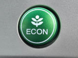 ワンタッチで省燃費走行をサポートするECONスイッチを装備。