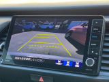 ■バックカメラ■ガイドラインが表示されるので、バック駐車が苦手な方でも安心です!ギアをリバースに入れれば自動的に切り換わりますので、面倒な操作も不要です♪狭い駐車場もお車を傷つけず安心ですね!