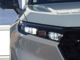 ★LEDヘッドライト搭載★ 白っぽく光る明るく省電力なLEDライト!先進的な白い輝きでフロントフェースを引き締めます☆
