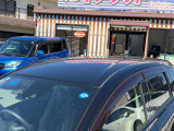 お客様がずっと快適に過ごしていただけるよう、車を買ってからの長いお付き合いが大切だと思っています! 買うときも、買ったあとも、安くて安心をお届けできたらと。