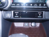 VSC OFF/両席フロントシートヒーター&ベンチレーター