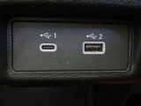 充電ケーブルの接続部になります!